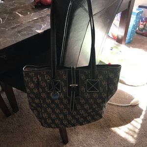 Dooney And Bourke small to Med bag.